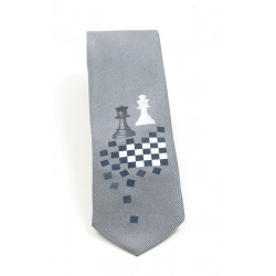 Cravate grise aux motifs de jeu d'échecs